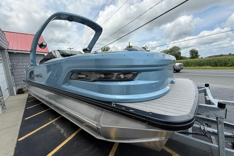 Slide: The Image of 2026 Avalon 2585 Excalibur Windshield Quad Lounger, Tri-toon boat with Mercury 400hp V-10 engine. - 9