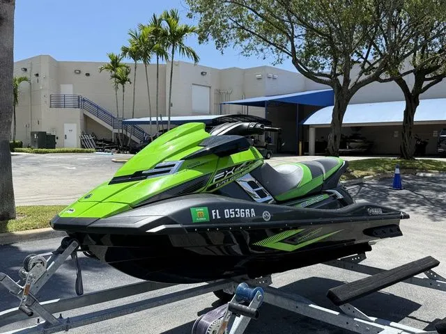 Slide: The Image of Yamaha FX SVHO 2016 - 4