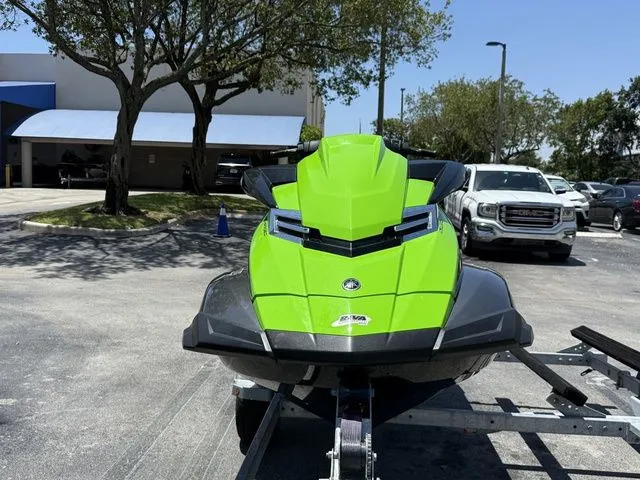 Slide: The Image of Yamaha FX SVHO 2016 - 5