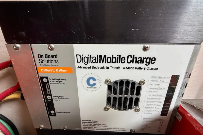 Slide: The Image of Digital Mobile Charge 4-stage battery charger in 2014 Meridian 391 Sedan. - 43