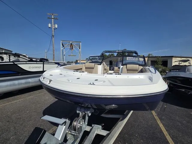 Slide: The Image of Hurricane SunDeck 191 OB 2022 - 3