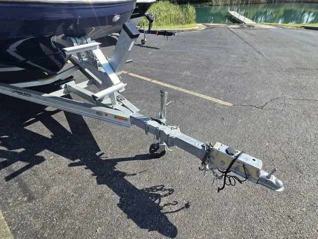 Slide: The Image of Hurricane SunDeck 191 OB 2022 - 4