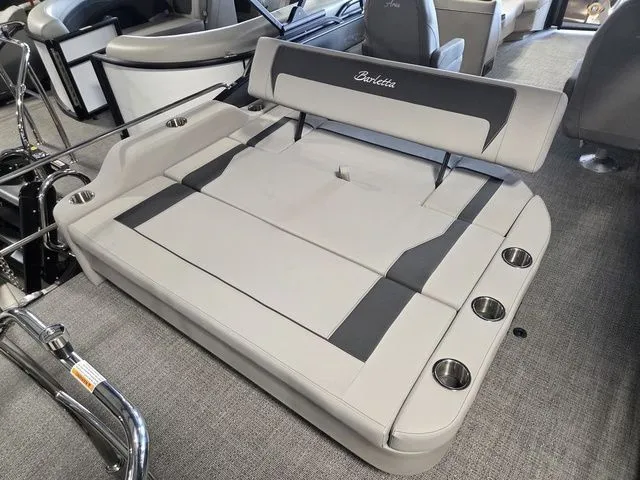 Slide: The Image of Barletta Aria 22UC 2026 - 20