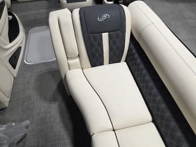 Slide: The Image of Barletta Lusso 25UC 2026 - 24