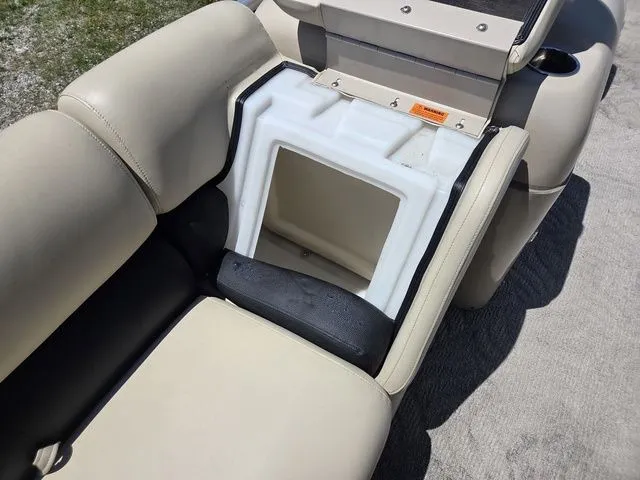 Slide: The Image of Excursion X-23 RF 2012 - 10