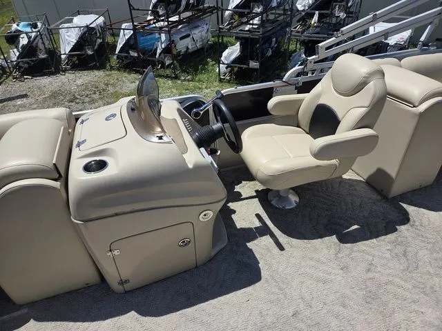 Slide: The Image of Excursion X-23 RF 2012 - 14