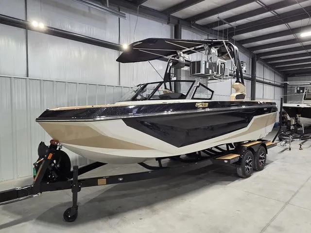 Slide: The Image of Nautique Super Air Nautique GS22 2026 - 2