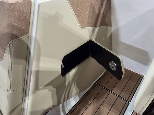 Slide: The Image of Nautique Super Air Nautique GS22 2026 - 21