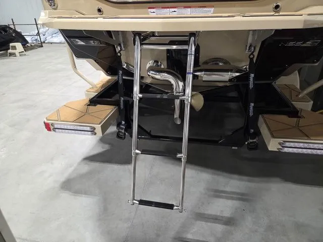 Slide: The Image of Nautique Super Air Nautique G25 Paragon 2026 - 10