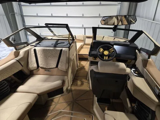 Slide: The Image of Nautique Super Air Nautique G25 Paragon 2026 - 28