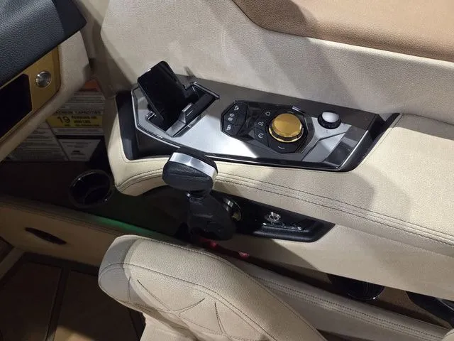 Slide: The Image of Nautique Super Air Nautique G25 Paragon 2026 - 35