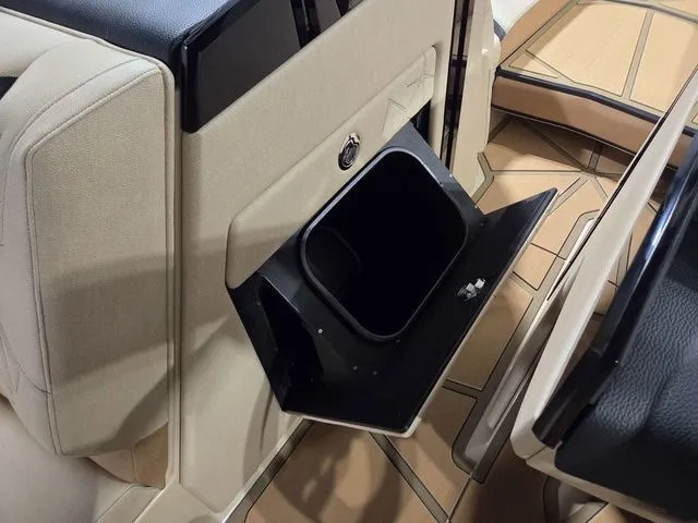 Slide: The Image of Nautique Super Air Nautique G25 Paragon 2026 - 37