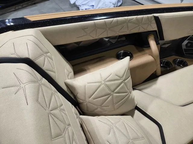 Slide: The Image of Nautique Super Air Nautique G25 Paragon 2026 - 46