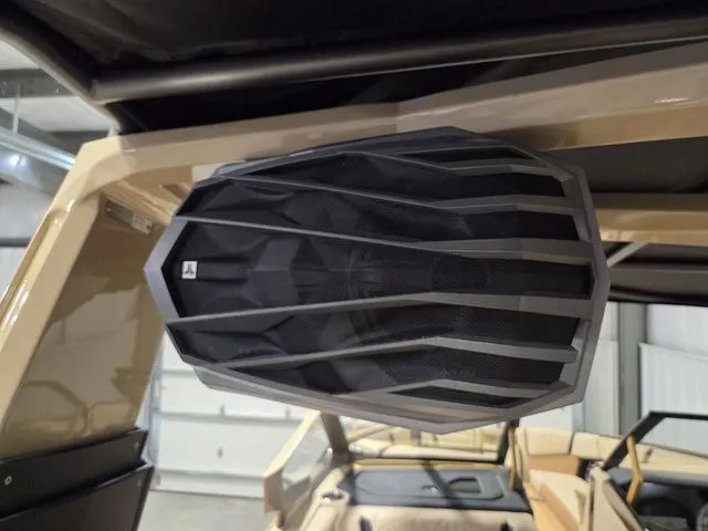 Slide: The Image of Nautique Super Air Nautique G25 Paragon 2026 - 50