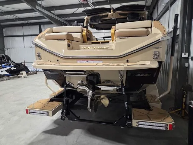 Slide: The Image of Nautique Super Air Nautique G25 Paragon 2026 - 7