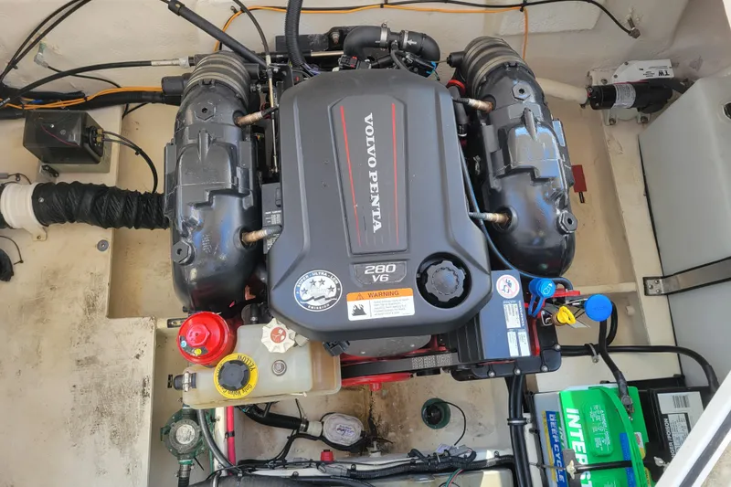 Slide: The Image of Engine compartment of 2018 Regal 26 Express with Volvo Penta 280 V6 engine. - 40