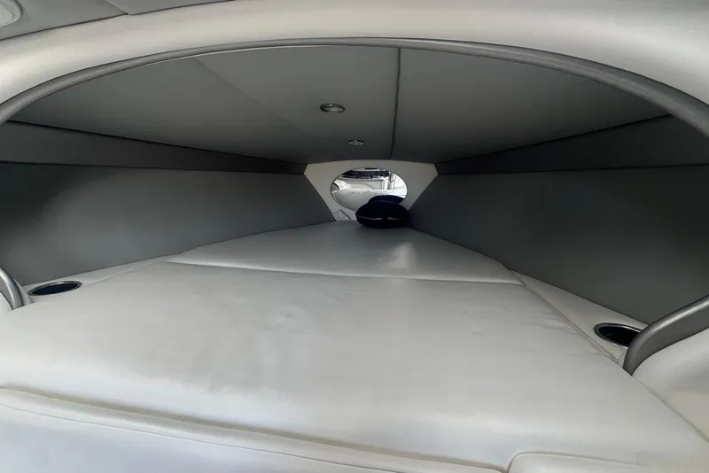 Slide: The Image of Interior cabin of 2005 Formula 292 FASTech boat, featuring sleek, modern design. - 11