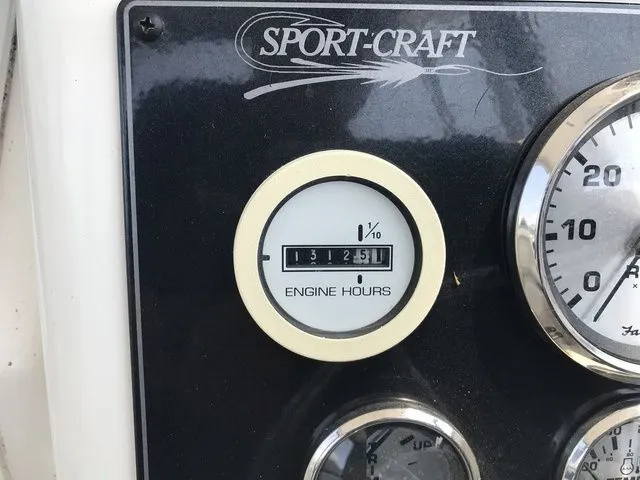 Slide: The Image of Sport-Craft 241 Walkaround 2001 - 10