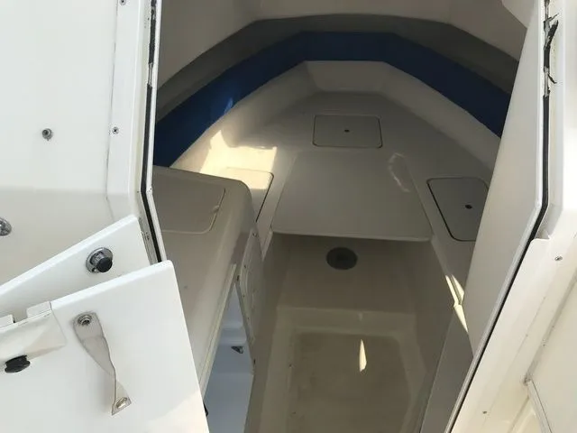 Slide: The Image of Sport-Craft 241 Walkaround 2001 - 12