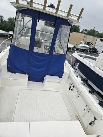 Slide: The Image of Sport-Craft 241 Walkaround 2001 - 18