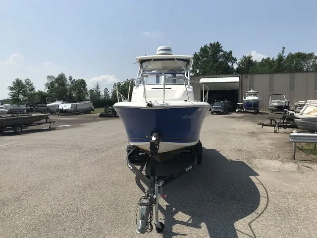 Slide: The Image of Sport-Craft 241 Walkaround 2001 - 3