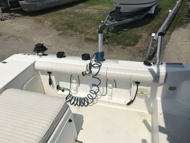 Slide: The Image of Sport-Craft 241 Walkaround 2001 - 5