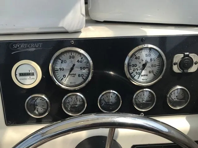 Slide: The Image of Sport-Craft 241 Walkaround 2001 - 9