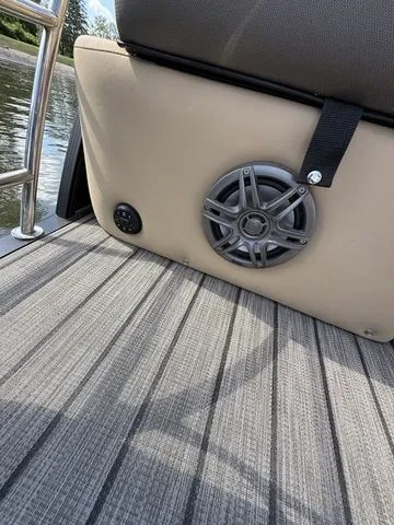 Slide: The Image of Harris 230 Sunliner SL W/ 2020 Floe VSD-6500 2023 - 27