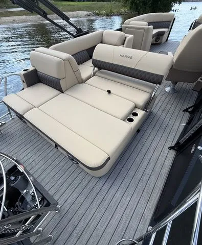 Slide: The Image of Harris 230 Sunliner SL W/ 2020 Floe VSD-6500 2023 - 38