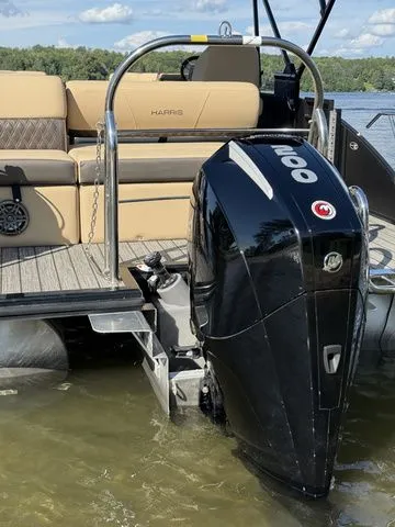 Slide: The Image of Harris 230 Sunliner SL W/ 2020 Floe VSD-6500 2023 - 8