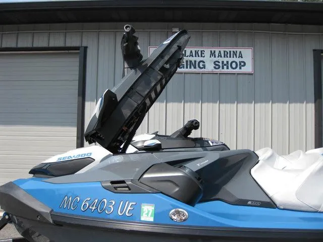 Slide: The Image of BRP GTX 155 SOUND SYSTEM 2018 - 14