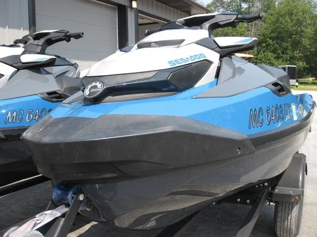 Slide: The Image of BRP GTX 155 SOUND SYSTEM 2018 - 7