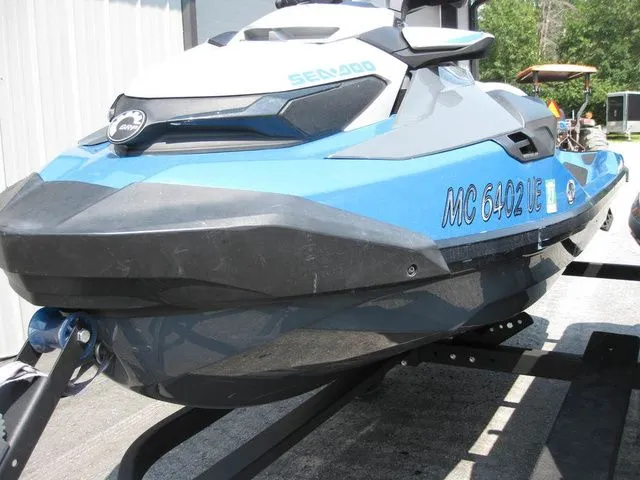 Slide: The Image of BRP GTX 230 SOUND SYSTEM 2018 - 13