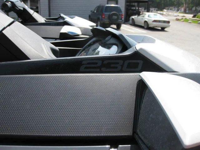 Slide: The Image of BRP GTX 230 SOUND SYSTEM 2018 - 5