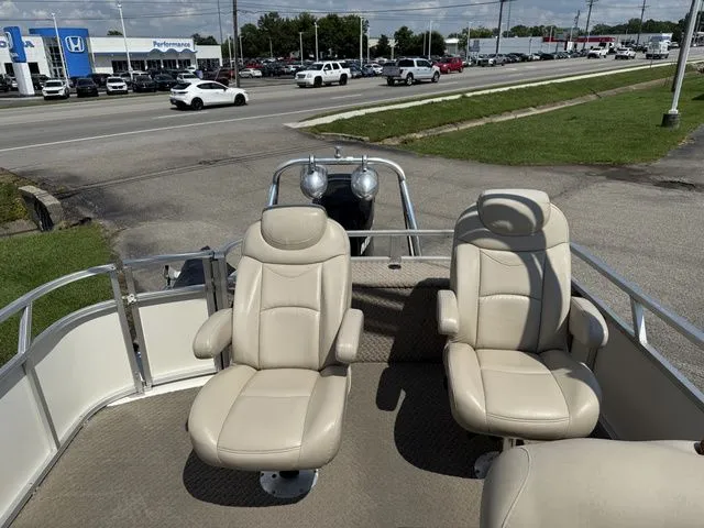 Slide: The Image of Tracker Regency Party Barge 27 2009 - 7