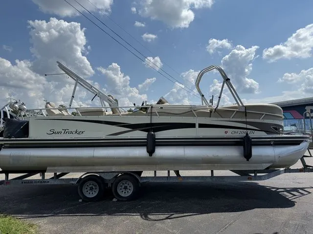 Slide: The Image of Tracker Regency Party Barge 27 2009 - 9