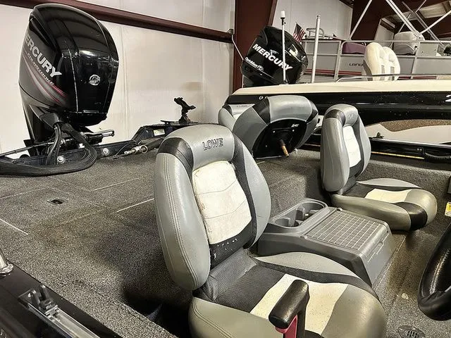 Slide: The Image of Lowe Stinger 195 Dc 2016 - 10