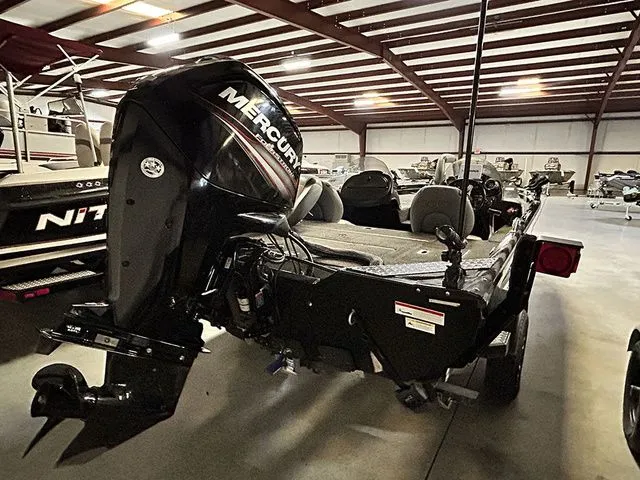 Slide: The Image of Lowe Stinger 195 Dc 2016 - 16