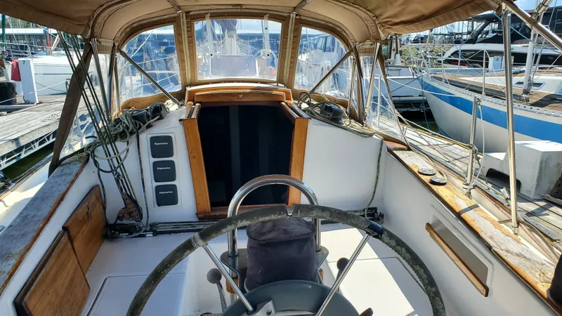 Slide: The Image of Alberg Sailboats 34 1985 - 2