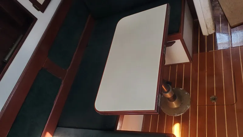 Slide: The Image of Alberg Sailboats 34 1985 - 7