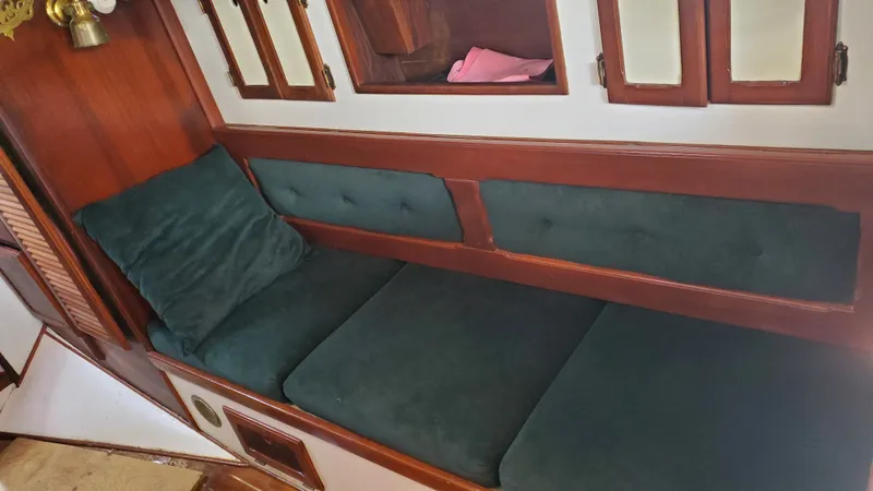 Slide: The Image of Alberg Sailboats 34 1985 - 9