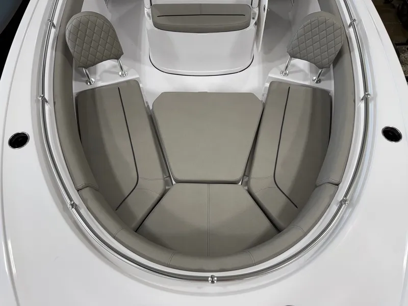 Slide: The Image of Sportsman Heritage 231 Center Console 2025 - 4