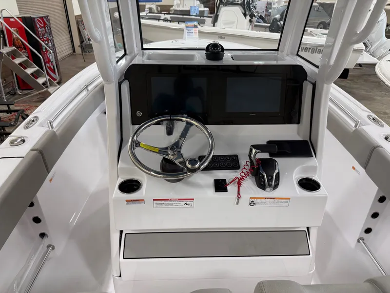 Slide: The Image of Sportsman Heritage 231 Center Console 2025 - 5