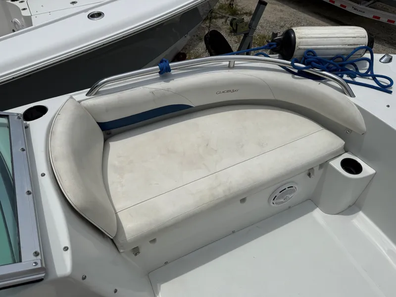 Slide: The Image of Glacier Bay 2240sx Renegade 2003 - 9