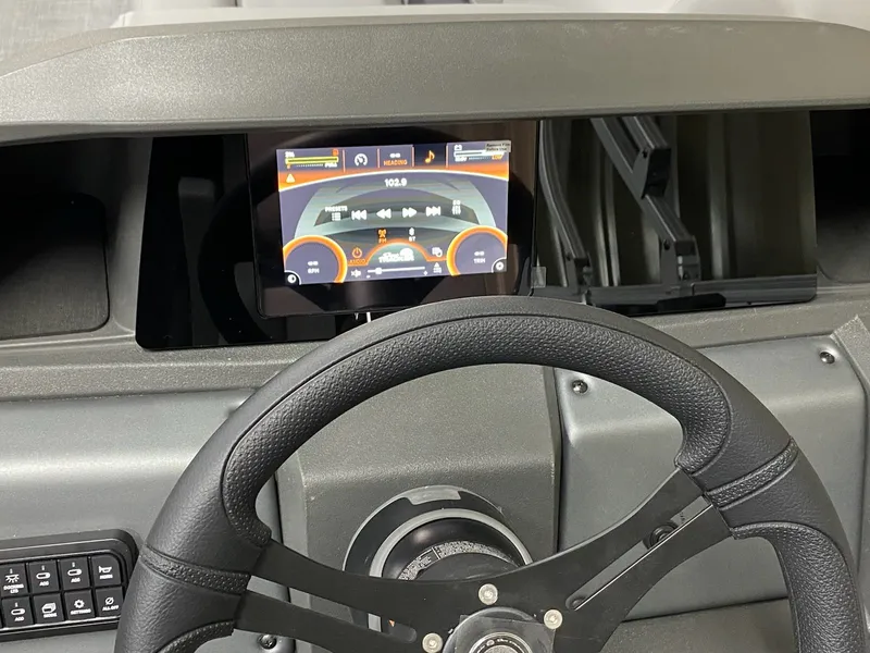 Slide: The Image of Sun Tracker Party Barge 20 DLX 2026 - 5