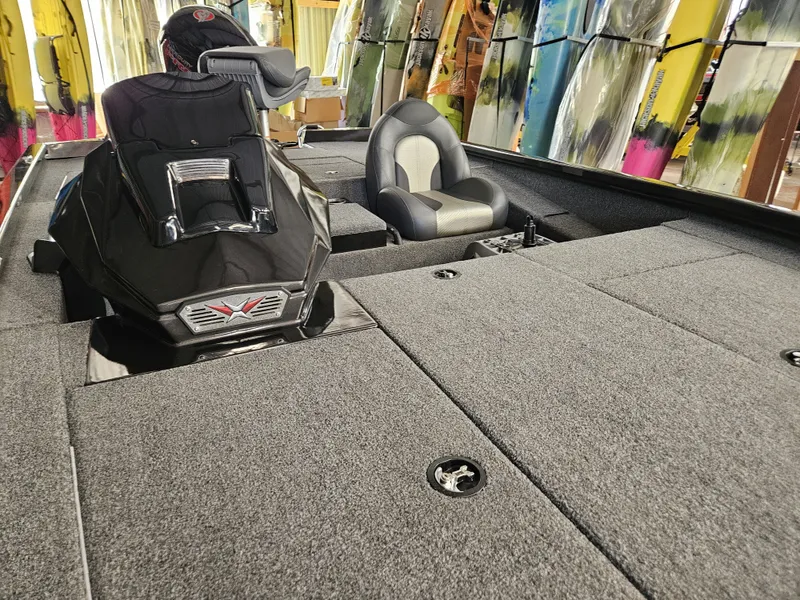 Slide: The Image of Vexus AVX 1880 2021 - 10