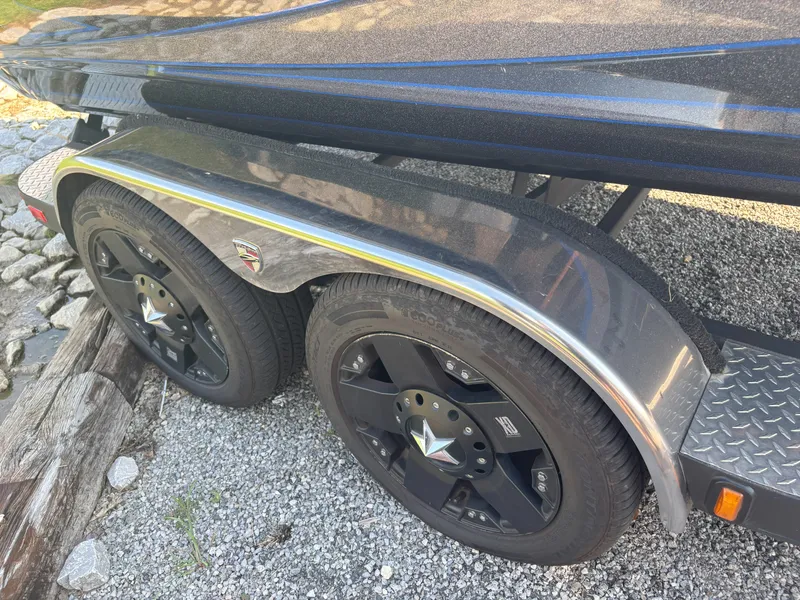 Slide: The Image of Triton 21 TrX Elite 2019 - 23