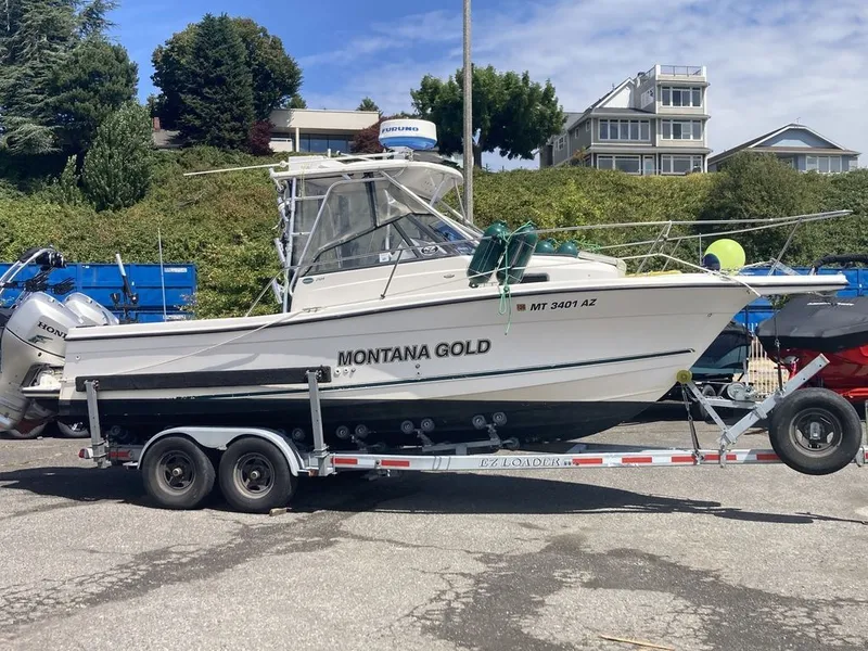 Slide: The Image of Trophy 2509 Walkaround 2002 - 1