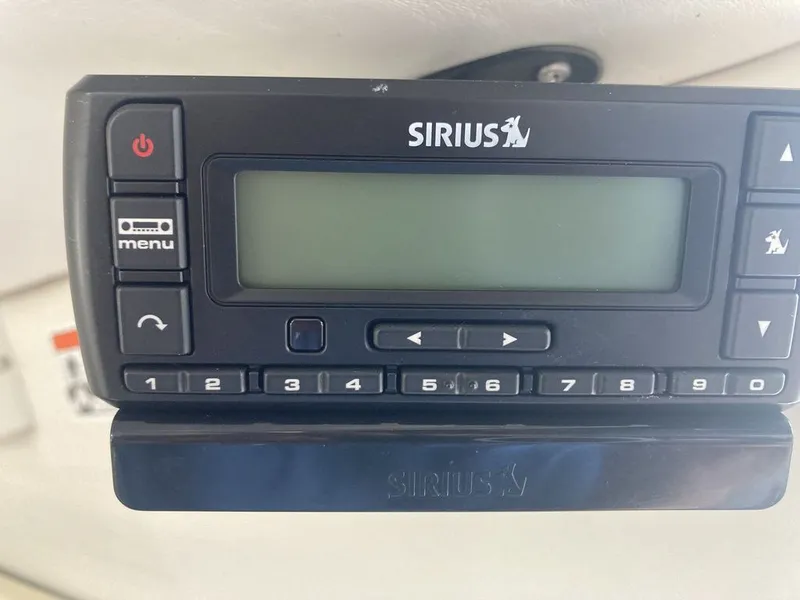 Slide: The Image of Trophy 2509 Walkaround 2002 - 12