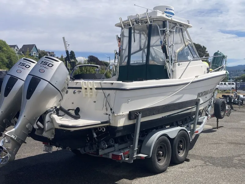 Slide: The Image of Trophy 2509 Walkaround 2002 - 3